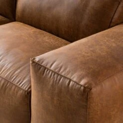 Grand Canapé Burrill Aspect Cuir Vieilli 31 Grand Canapé Burrill Aspect Cuir Vieilli -VIDAXL || Leitmotiv || Emma Soldes Magasin 1000020145 190619 17375100010 GALLERYIMAGES P000000001000020145