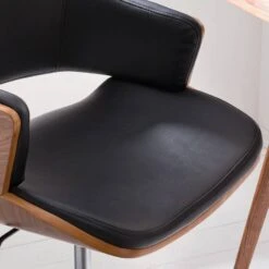 Chaise De Bureau Elzito 19 Chaise De Bureau Elzito -VIDAXL || Leitmotiv || Emma Soldes Magasin 1000176721 190614 12071600105 GALLERYIMAGES P000000001000176721