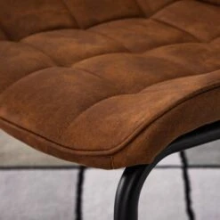 Chaise Cantilever Kemmel 25 Chaise Cantilever Kemmel -VIDAXL || Leitmotiv || Emma Soldes Magasin 1000179472 200122 12294800051 DETAILS P000000001000179472