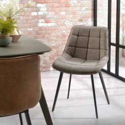 Chaises Capitonnées Kellia (lot De 2) 37 Chaises Capitonnées Kellia (lot De 2) -VIDAXL || Leitmotiv || Emma Soldes Magasin 1000216165 200623 13434400047 MOOD DETAILS P000000001000216165 mood