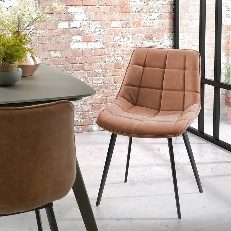 Chaises Capitonnées Kellia (lot De 2) 4 Chaises Capitonnées Kellia (lot De 2) – Image 2