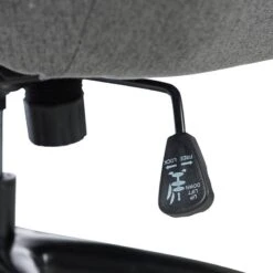 Fauteuil De Bureau Bracon II 33 Fauteuil De Bureau Bracon II -VIDAXL || Leitmotiv || Emma Soldes Magasin 1000218350 220330 065 DETAILS P000000001000218350