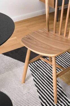 Chaise Gort -VIDAXL || Leitmotiv || Emma Soldes Magasin 1000281760 230321 060 DETAILS P000000001000281760