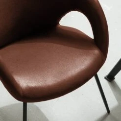 Chaise à Accoudoirs Woodlawn II 21 Chaise à Accoudoirs Woodlawn II -VIDAXL || Leitmotiv || Emma Soldes Magasin 1000284197 210823 08534600069 DETAILS P000000001000284197