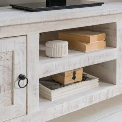 Meuble TV En Bois Massif Waterford -VIDAXL || Leitmotiv || Emma Soldes Magasin 1000333442 230323 023 MOOD DETAILS P000000001000333442 mood