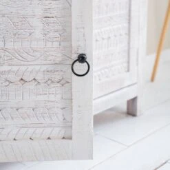 Buffet En Bois Massif Waterford 38 Buffet En Bois Massif Waterford -VIDAXL || Leitmotiv || Emma Soldes Magasin 1000333444 230531 027 MOOD DETAILS P000000001000333444 mood