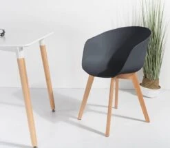 Lot De 4 Chaises ALBORG 30 Lot De 4 Chaises ALBORG -VIDAXL || Leitmotiv || Emma Soldes Magasin 1d364a9d94af436c94f98dd24651981a