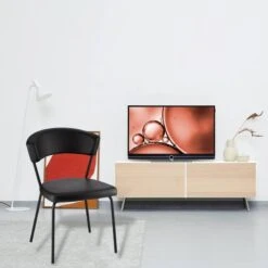 Chaises Capitonnées Preben Noir Lot De 4 11 Chaises Capitonnées Preben Noir Lot De 4 -VIDAXL || Leitmotiv || Emma Soldes Magasin 77c70067cf2845d292314e3eca74e23d