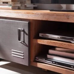 Meuble TV MANCHESTER 2 Rangements Milieu -VIDAXL || Leitmotiv || Emma Soldes Magasin lowboard manchester ii akazie massiv metall 4882952